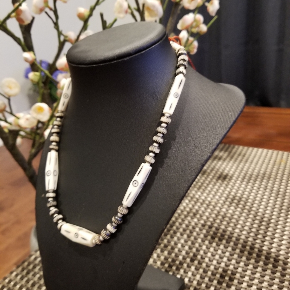 Handmade Necklace. - Picture 10 of 13